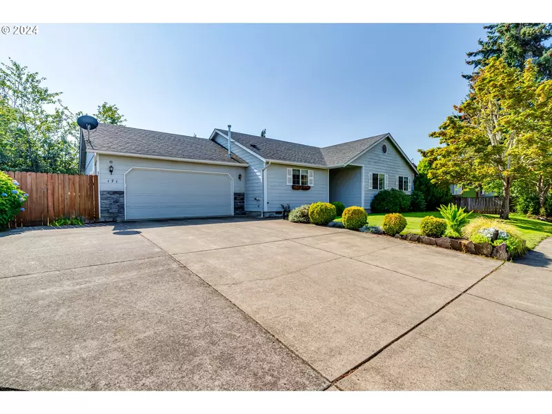 171 MORSE AVE, Creswell, OR 97426