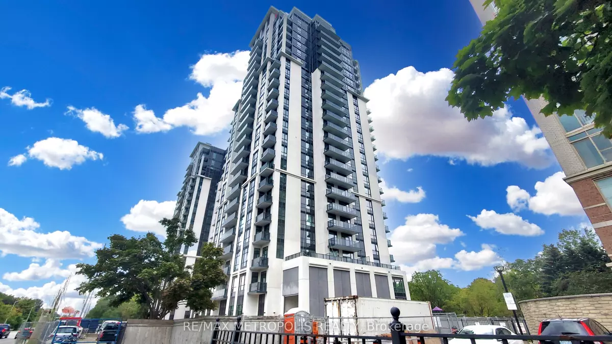 Mississauga, ON L5A 0B2,202 Burnhamthrope RD E #326