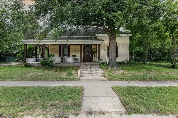 2216 Oneal Street, Greenville, TX 75401