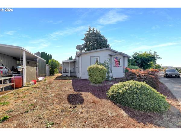 Eugene, OR 97402,1199 N TERRY ST #329