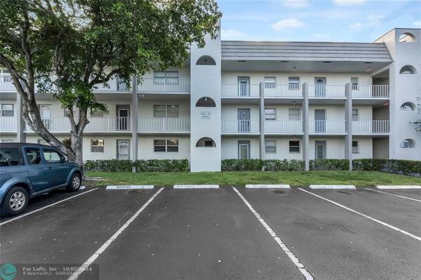 8100 Sunrise Lakes Blvd  #303, Sunrise, FL 33322