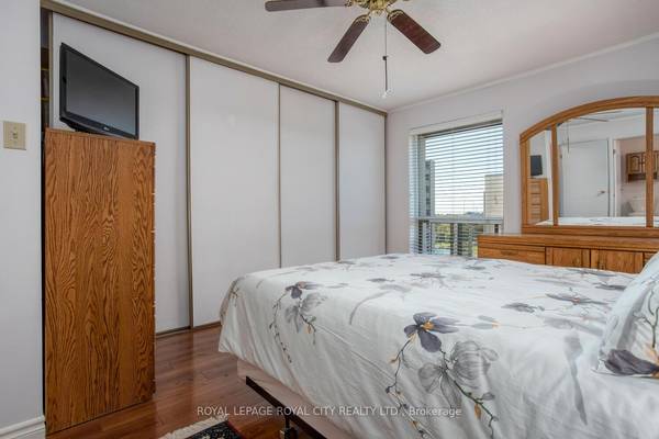 Guelph, ON N1H 7Y3,358 Waterloo AVE S #708