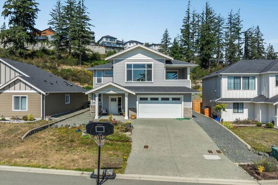 2312 Mountain Heights Dr, Sooke, BC V9Z 1M4