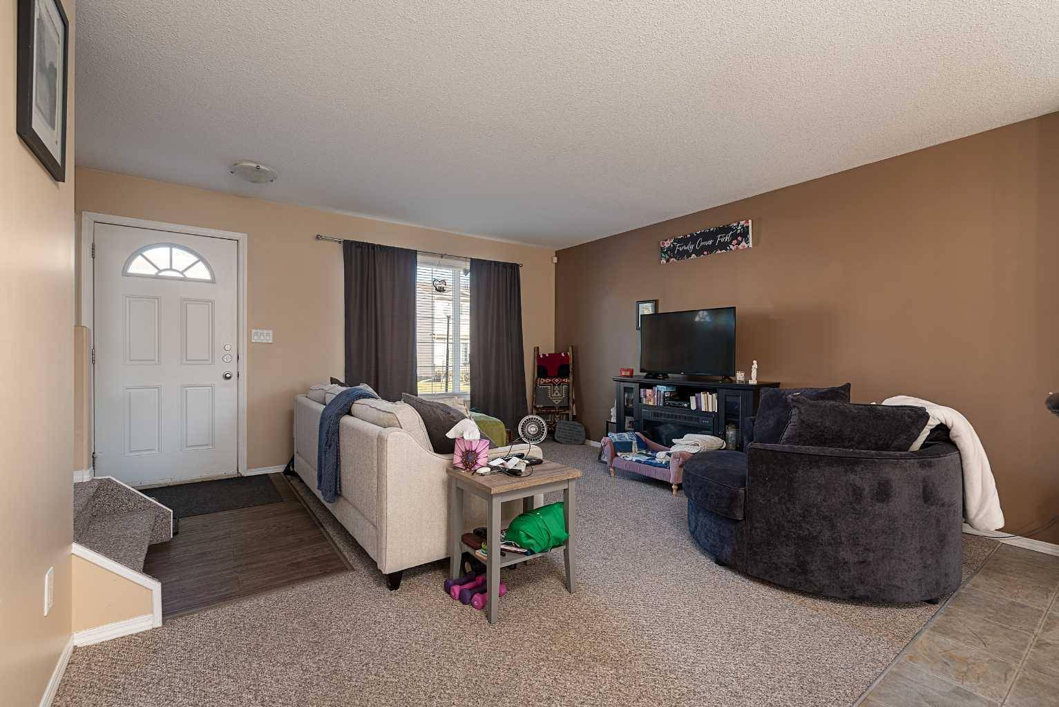 Lloydminster, SK S9V 0T9,4811 47 AVE #304