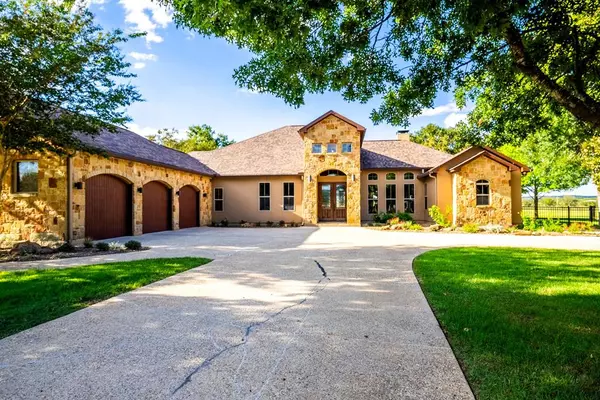 2936 Dry Hollow DR, Kerrville, TX 78028