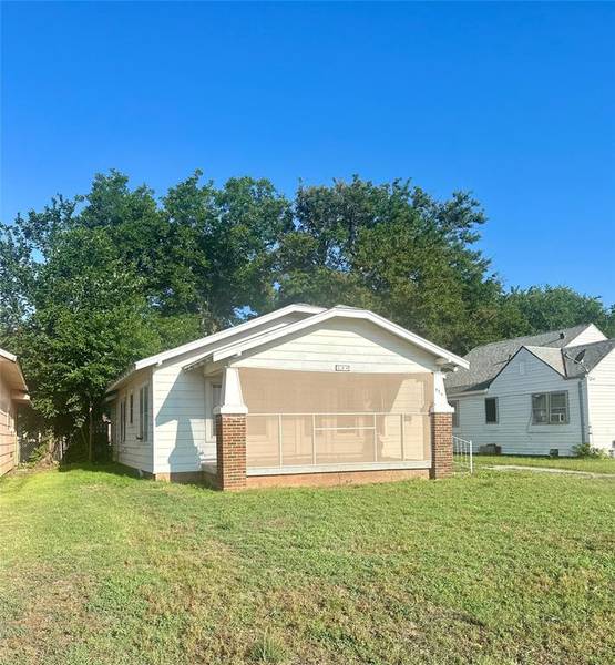 524 S 8th Street, Clinton, OK 73601