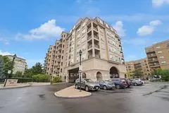 Vaughan, ON L4J 9K1,1 Maison Parc CT #402