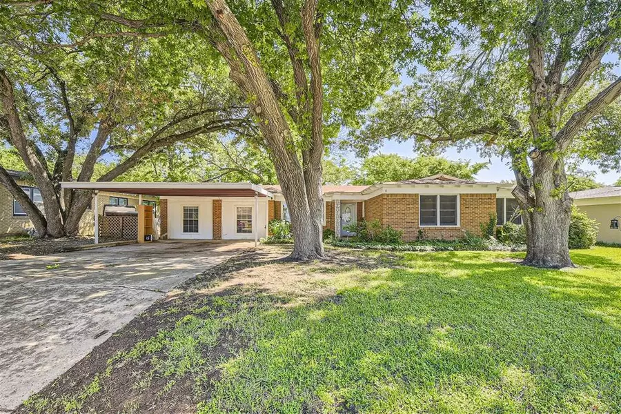 4212 Ridgecrest Circle, Lake Worth, TX 76135