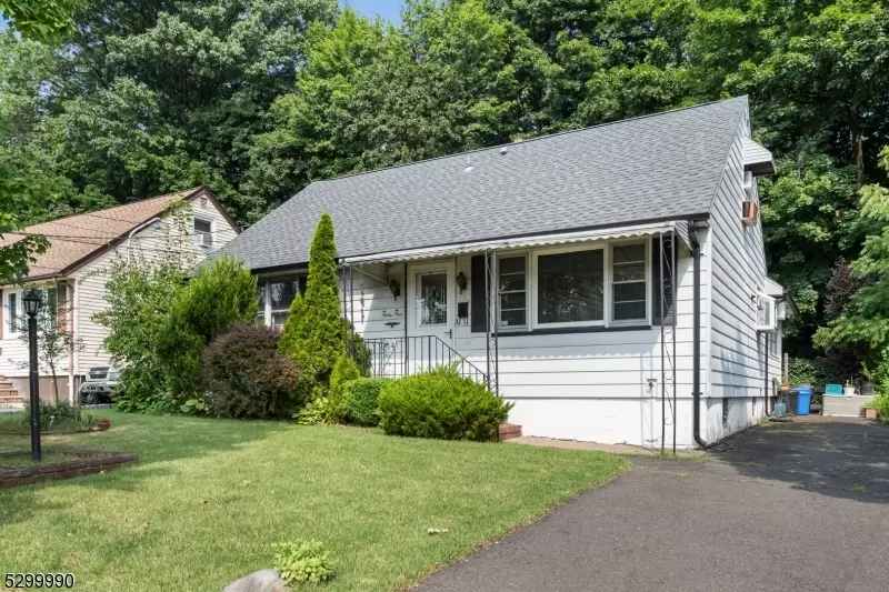 45 Garrison Ave, Hasbrouck Heights Boro, NJ 07604