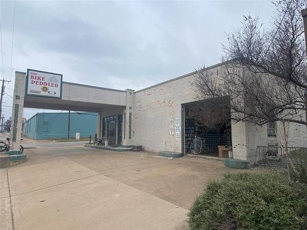 Brownwood, TX 76801,1017 Austin Avenue