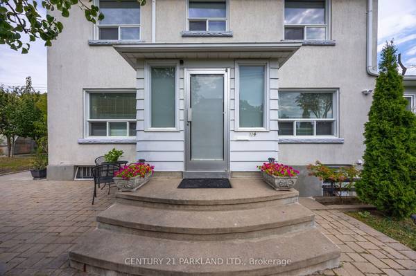 114 Rosemount AVE, Toronto W03, ON M6H 3H2