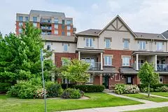 Oakville, ON L6H 0E5,47 Glenashton DR #4