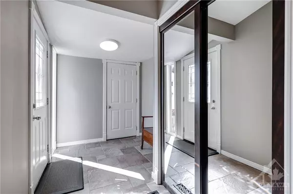 Ottawa, ON K1H 5T9,1861 DORSET DR