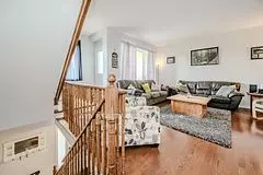 Oakville, ON L6H 0E5,47 Glenashton DR #4