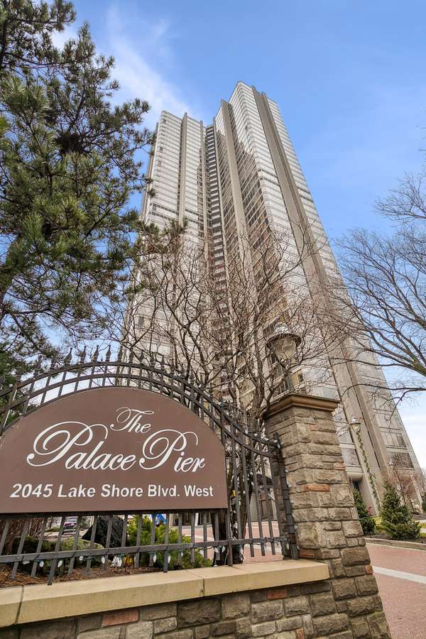 2045 Lake Shore BLVD W #511, Toronto W06, ON M8V 2Z6