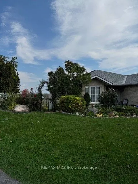 Peterborough, ON K9J 8P1,680 Trailview DR