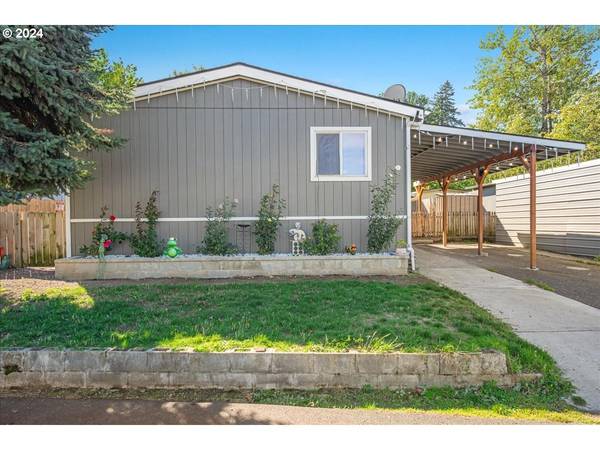 23200 NE SANDY BLVD #21, Wood Village, OR 97060