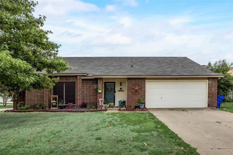 501 Rosewood Lane, Forney, TX 75126