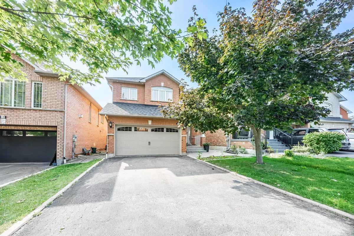 Vaughan, ON L6A 3B6,14 Lamont CT