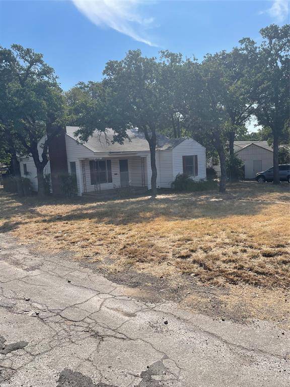 1800 12TH Street,  Brownwood,  TX 76801