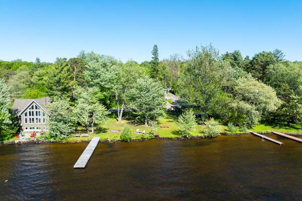 Muskoka Lakes, ON P0B 1E0,1037 Milford Bay RD