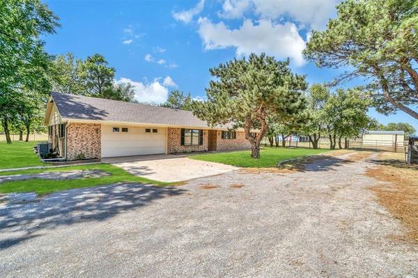 20575 E County Road 157, Blair, OK 73526