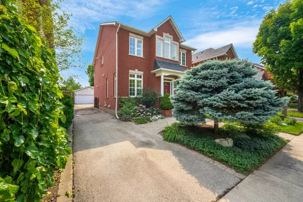 Oakville, ON L6H 6L4,2484 Capilano CRES