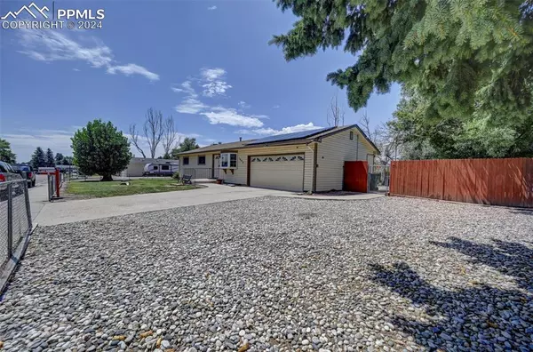 Colorado Springs, CO 80915,1602 Mineola ST