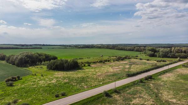 On Range Road 275, Rural Red Deer County, AB T4N 5E4