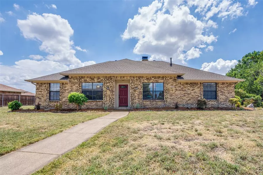 2604 Appledale Lane, Dallas, TX 75287