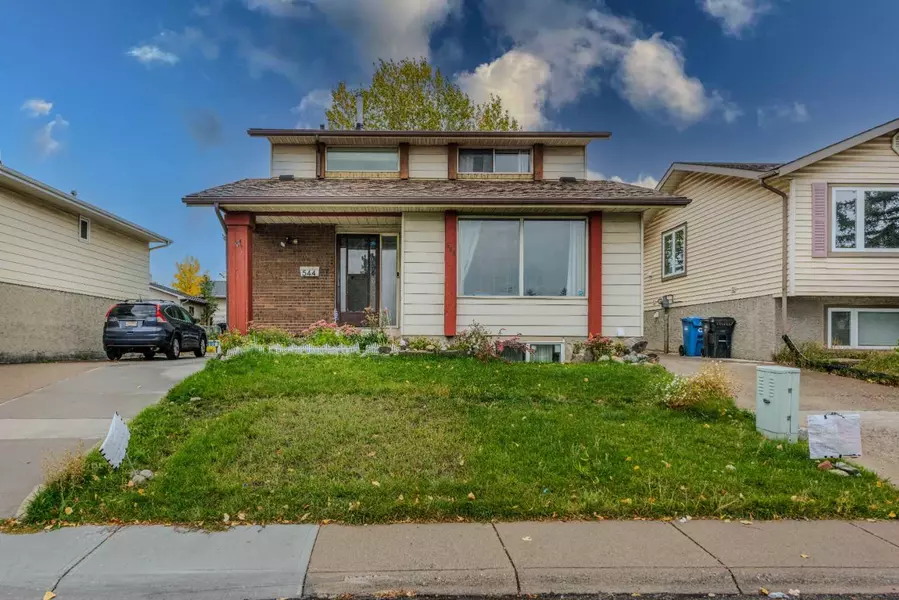 544 Radley WAY Southeast, Calgary, AB T2A 5X8