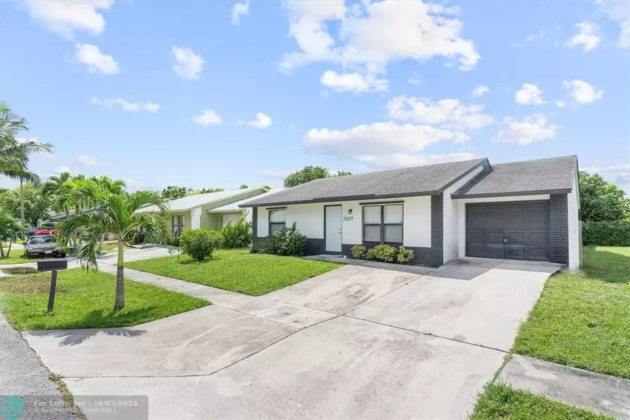 7377 Palmdale Dr, Boynton Beach, FL 33436