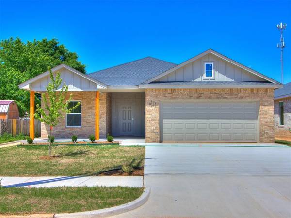 1013 Silver Leaf Drive, Moore, OK 73160