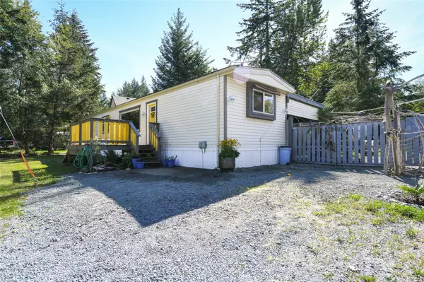 5655 Bates Rd, Courtenay, BC V9J 1X3