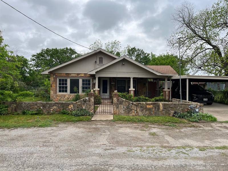 52 Lamar Street, Santo, TX 76472