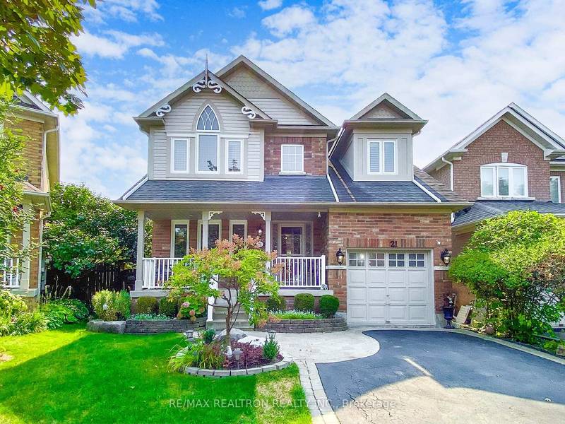 21 Watkins Glen CRES, Aurora, ON L4G 7P3