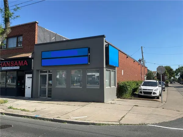 1359 MAIN Street E, Hamilton, ON L8K 1B6