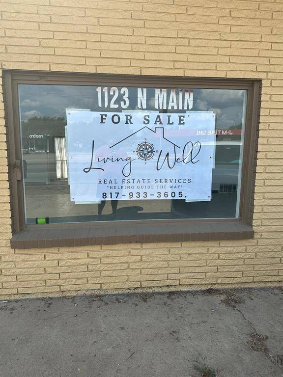 Cleburne, TX 76033,1123 N Main Street