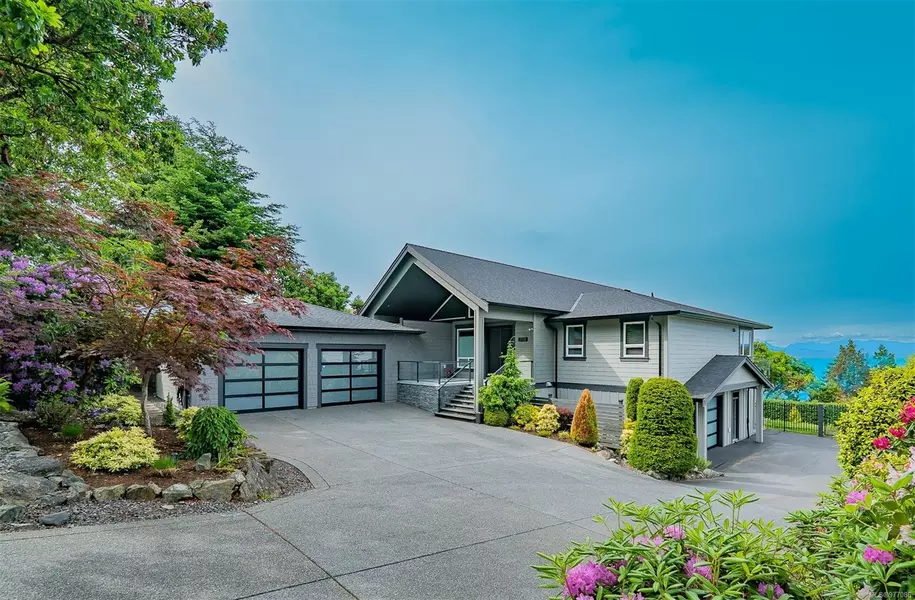 3708 Overlook Dr, Nanaimo, BC V9T 1M6