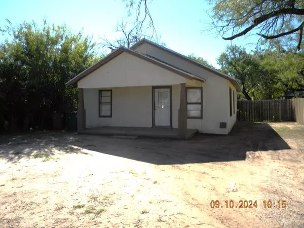 25 E 12th St, San Angelo, TX 76903