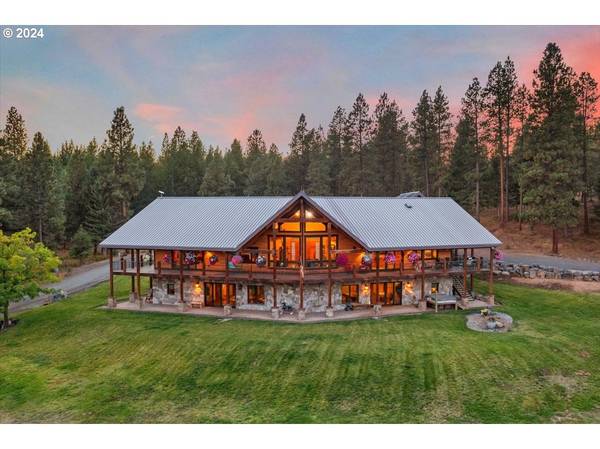 62924 WOLF CREEK LN, North Powder, OR 97867