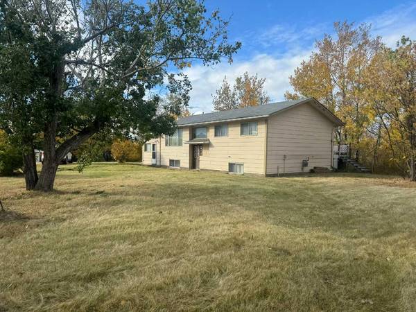 22004 Township Road 821, Marie Reine, AB T0H 2N1