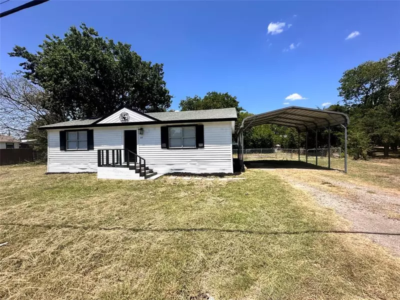 307 Collin Street, Nevada, TX 75173