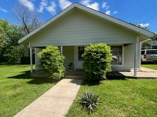 205 S 2nd Avenue, Mansfield, TX 76063