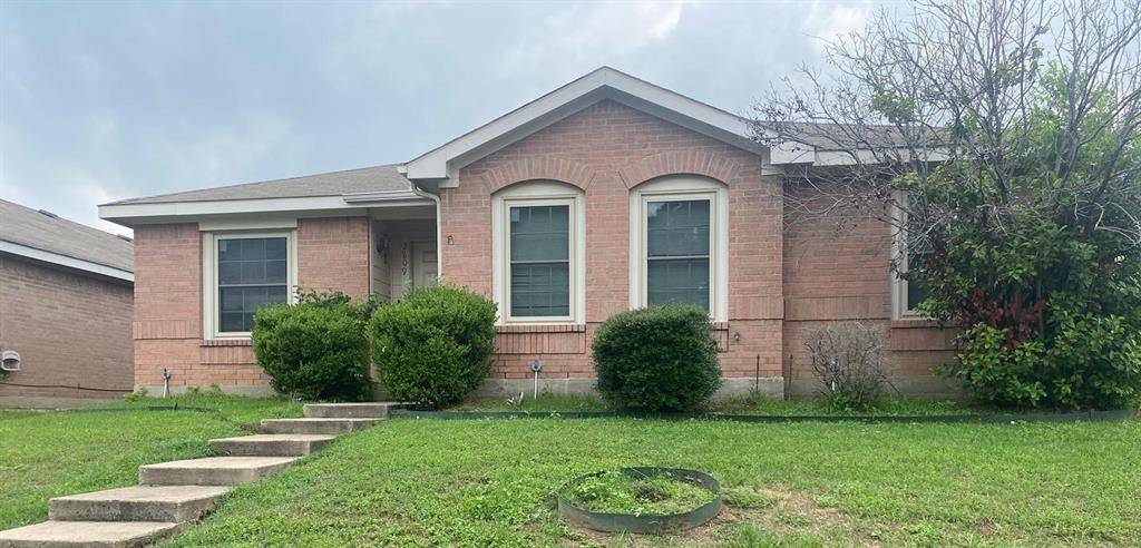 2809 Mcintosh Court, Lancaster, TX 75134