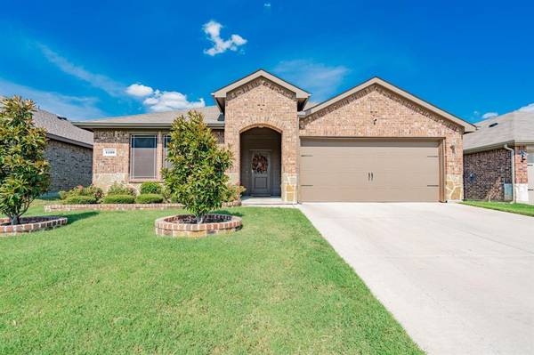 1120 Silver Maple Lane, Royse City, TX 75189