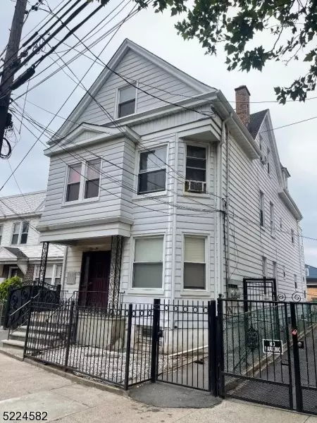 73-75 Hawkins St, Newark City, NJ 07105