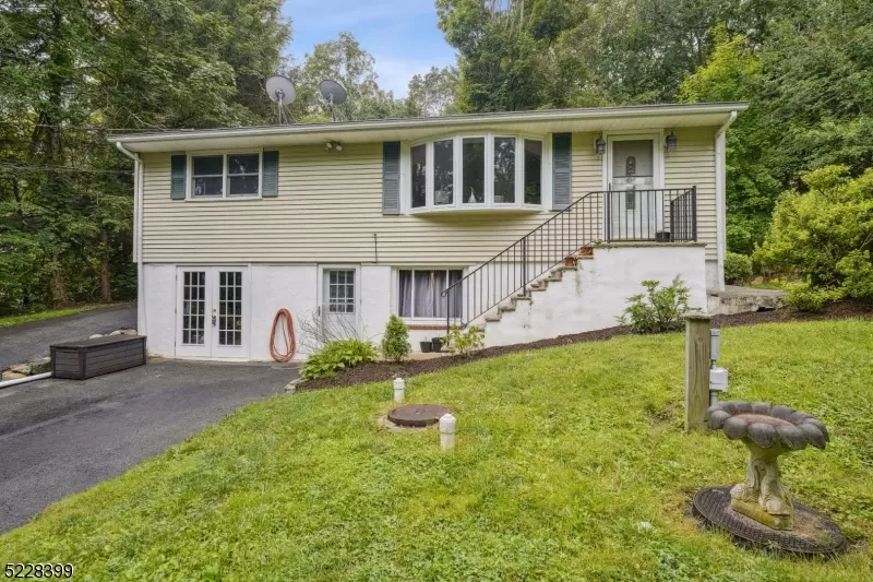 5 Newton Ave, Byram Twp., NJ 07874