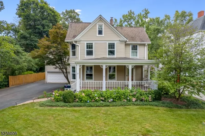 Bernardsville Boro, NJ 07924,11 Dobbs St