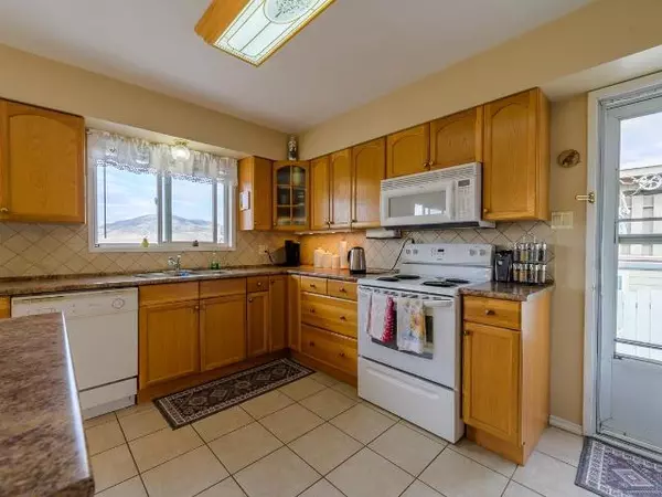 Kamloops, BC V2C 1C2,483 STRATHCONA TERRACE